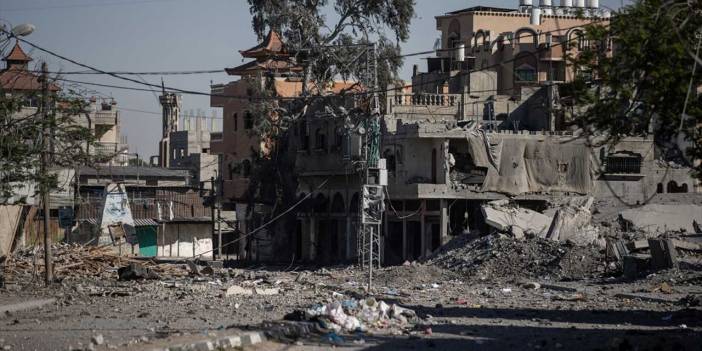 İsrail'den Gazze'ye gece boyu saldırı: En az 14 kişi öldü