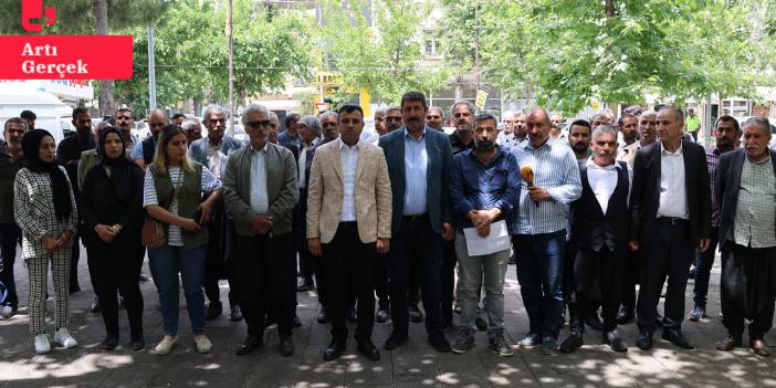 DEM Parti, Siverek'te elektrik kesintilerini protesto etti: 'DEDAŞ'ın dokunulmazlığı mı var?'