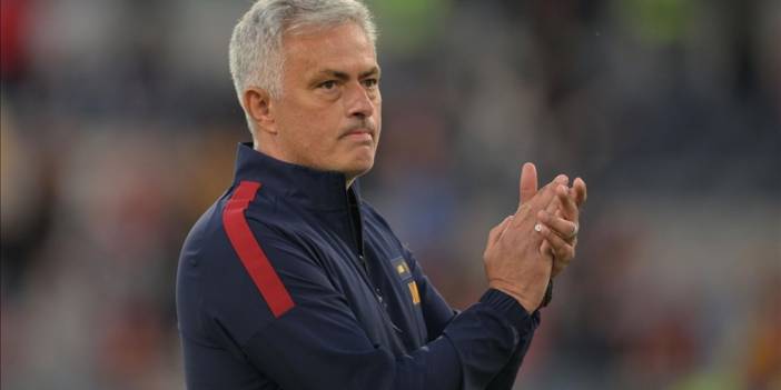 Fenerbahçe KAP'a bildirdi: Mourinho ile görüşmeler resmen başladı