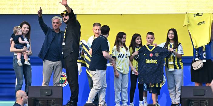 Jose Mourinho Fenerbahçe ile iki yıllık sözleşme imzaladı: ‘Futbol, bir tutkudur’