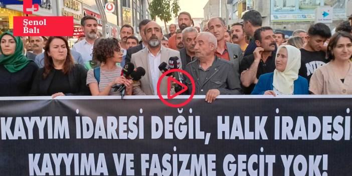 Van’daki kayyım protestoları dördüncü gününde: 'Akış, Hakkari halkının meşru belediye başkanıdır'