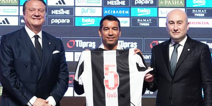Giovanni van Bronckhorst Beşiktaş'a imzayı attı: Oyun planını açıkladı