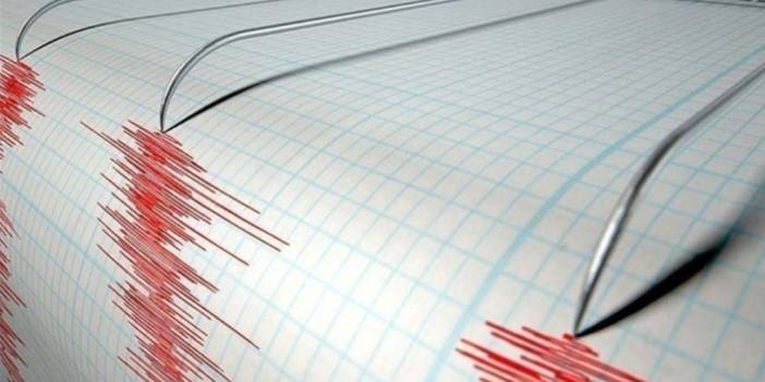 Manisa'da 4.8 büyüklüğünde deprem: İzmir'den de hissedildi