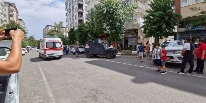 Diyarbakır'daki silahlı kavgada dört kişi vuruldu