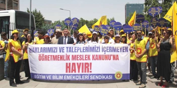 Eğitim-Sen'den Meclis’e çağrı: 'Adil ve kapsayıcı bir meslek kanununu hep beraber hazırlayalım'