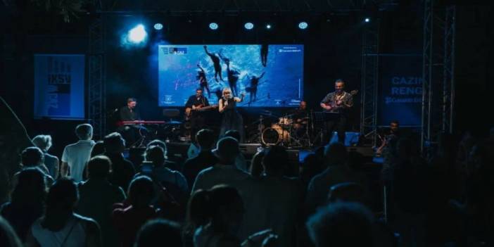 İstanbul Caz Festivali Saint Privat ve Mojo 5 konserleriyle başladı