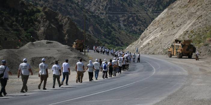 'İradeye Saygı Yürüyüşü' Hakkari'ye yaklaştı