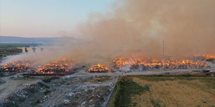 Aydın'da kağıt fabrikasındaki yangınına müdahalede 29 saat geride kaldı