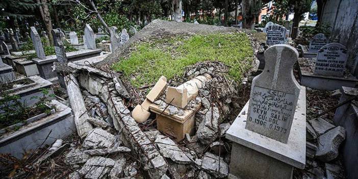 Hatay'da iki mezarlık da rezevr alanı içinde kaldı: 'Acımızın üstüne çimento dökmeyin'