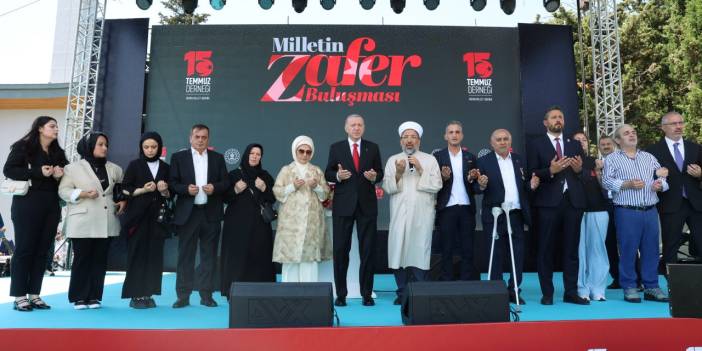 Erdoğan: 15 Temmuz'a tiyatro diyenleri kıyamete kadar affetmeyeceğiz