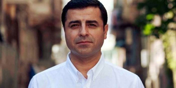 Selahattin Demirtaş'tan Genco Erkal için taziye mesajı