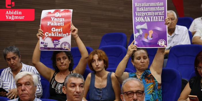 Mersin Kadın Platformu ve meclis üyelerinden eylem: 9'uncu yargı paketi ve katliam yasası protesto edildi