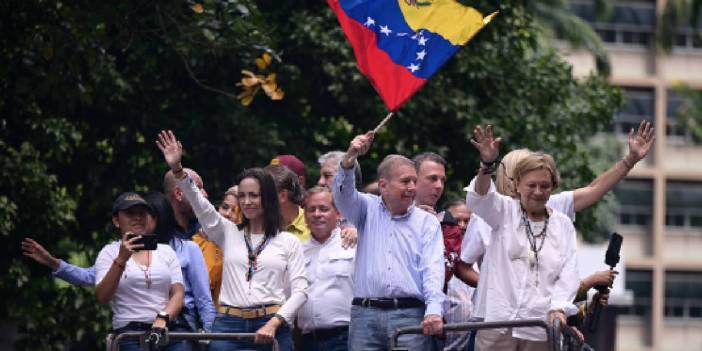 Venezuela'da Maduro'nun üçüncü kez devlet başkanı seçilmesi: ABD, muhalefetin adayı Gonzalez'i 'seçimin kazananı' olarak tanıdı