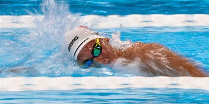 16 yaşındaki Kuzey Tunçelli, olimpiyat tarihinde Türkiye'den yüzmede finale kalan ilk sporcu oldu