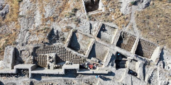 Van'da Urartulardan kalma Çavuştepe Kalesi'nde yeni bir koridor bulundu