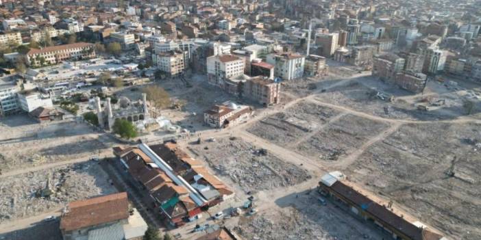 Malatya'da ağır hasarlı binada ceset bulundu