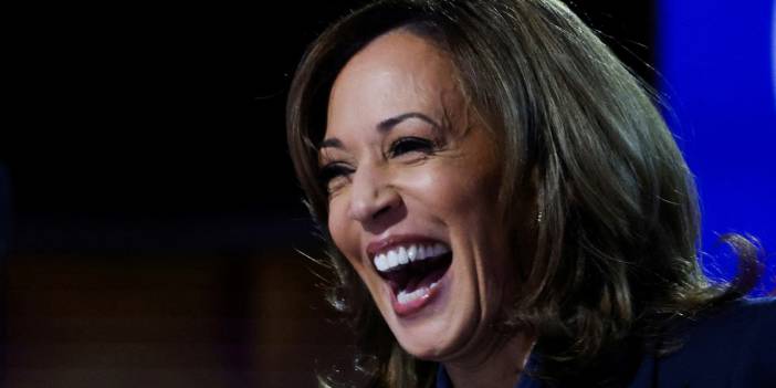 Kamala Harris, 540 milyon dolar ile bağış rekoru kırdı