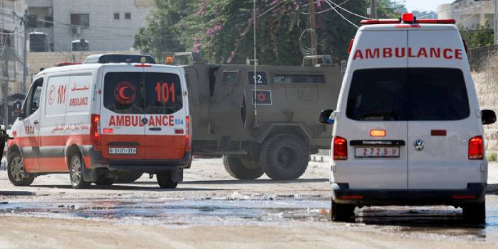 Batı Şeria'da büyük operasyon başlatan İsrail, Gazze benzeri savaş çağrıları eşliğinde Filistinlileri yerinden etmeye girişti