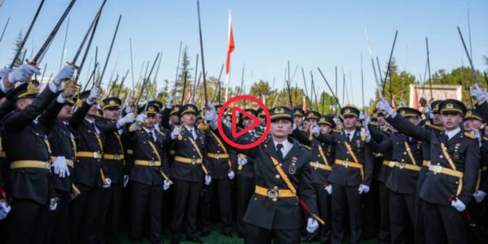 Teğmenlerin 'Mustafa Kemal'in askerleriyiz' sloganı tartışma yarattı