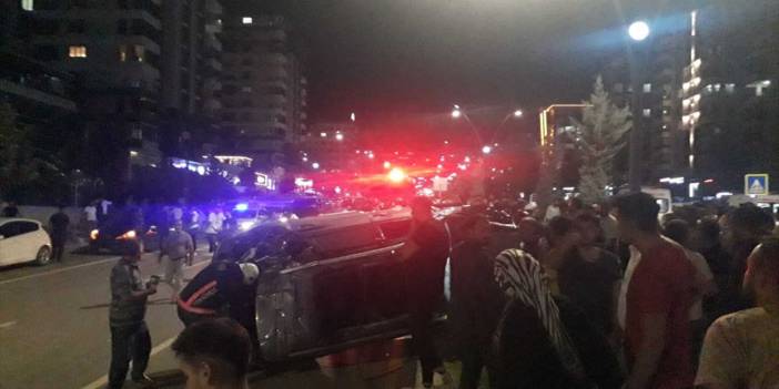 Malatya'da işçi servisiyle otomobil çarpıştı: Bir ölü, 14 yaralı