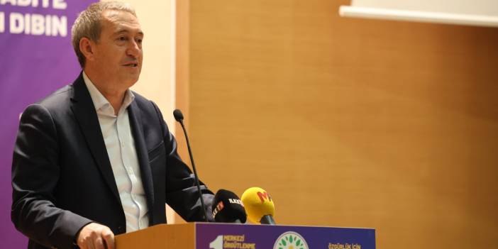 Bakırhan, DEM Parti Merkezi Örgütlenme Konferansı'nda konuştu: Güçlü örgütlenme ile güçlü parti olabiliriz