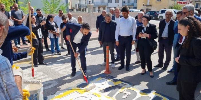 Karakoçan Belediyesi silinen Kürtçe uyarı yazılarını yeniledi