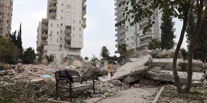 Depremde ailesinden 17 kişiyi kaybeden Ünvar hakkında iddianame