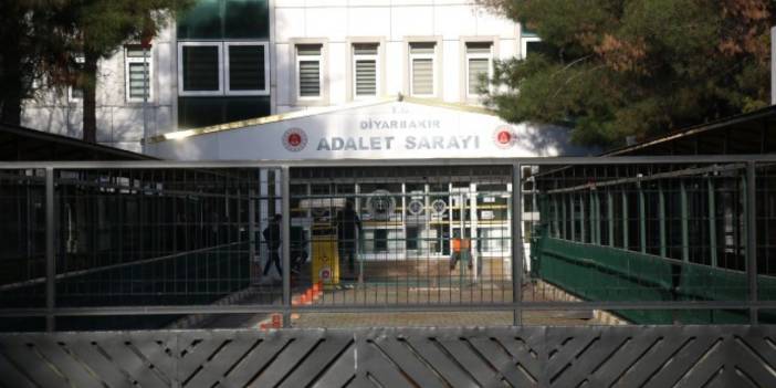 Kürtçe eğitim kurumlarına baskınlar: Gözaltına alınan eğitmenler adliyeye sevk edildi