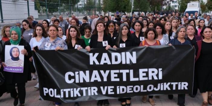 Kadınlardan Rojin için sessiz yürüyüş: 'Sokaklarda sesimizi, itirazlarımızı yürütmeye devam edeceğiz'