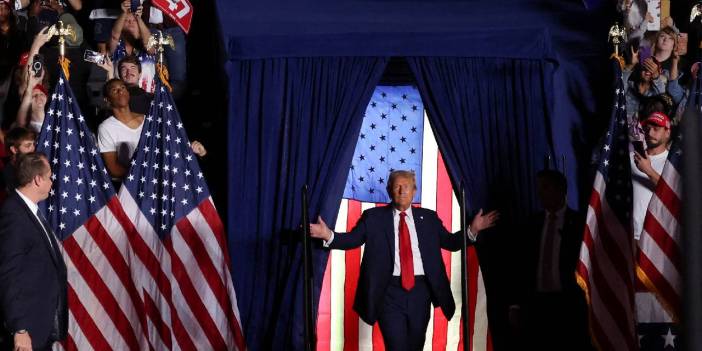 ABD'de 5 Kasım başkanlık seçimleri: Trump, kampanyanın son haftasına 'Ben Nazi değilim' sloganıyla girdi