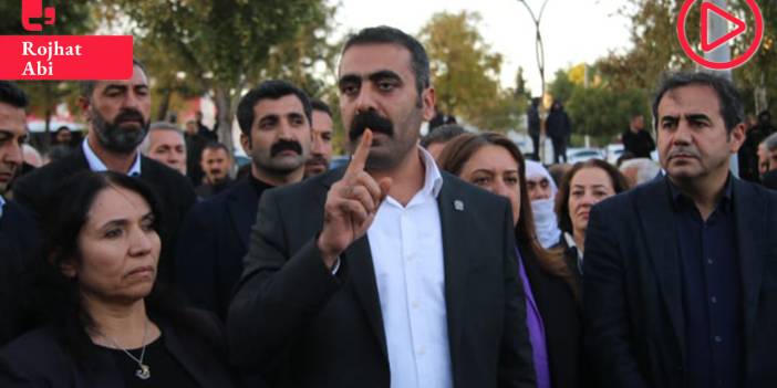 Diyarbakır'da kayyım eylemi: Polis ablukasına şarkılı ve halaylı protesto