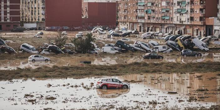 İspanya'da sel felaketi: Hükümet, 10,6 milyar euroluk acil ekonomik yardım paketi açıkladı