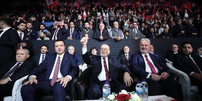 Saadet Partisi 9'uncu Olağan Kongresi başladı... Karamollaoğlu: Kılıçdaroğlu ile el sıkıştık diye demediklerini bırakmadılar