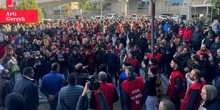 Bayraklı Belediyesi işçileri grevde: 'İstediğimizi alıncaya kadar mücadele edeceğiz'