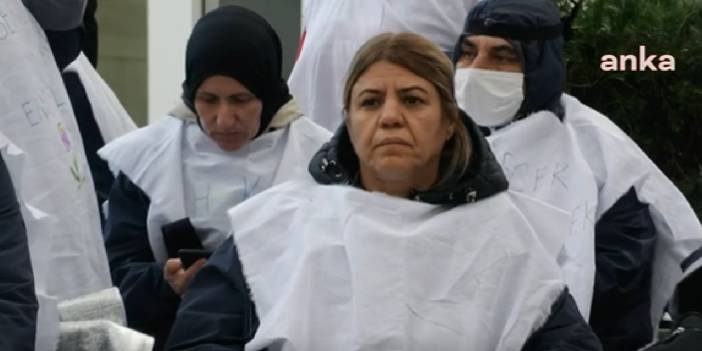 Polonez işçilerine polis engeli... Beyaz kefen giyerek eylemlerini sürdürdüler