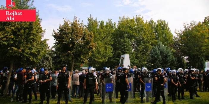 Diyarbakır'da eylemlere abluka, sloganlara engelleme: 'Siyasetin, sivil toplumun, halkın sesini kısmaya çalışıyorlar'