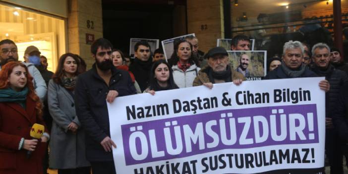 Gazetecilerin katledilmesi Ankara’da protesto edildi: Elinde sadece kamera olanları uçaklarla bombalıyorlar